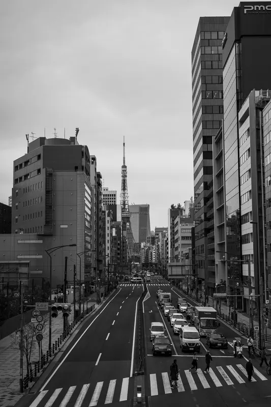 東京タワーへ続く道
